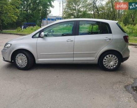 Серый Фольксваген Гольф Плюс, объемом двигателя 1.6 л и пробегом 180 тыс. км за 6700 $, фото 1 на Automoto.ua