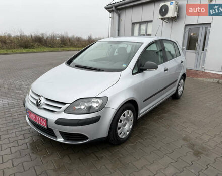 Сірий Фольксваген Golf Plus, об'ємом двигуна 1.6 л та пробігом 194 тис. км за 5950 $, фото 8 на Automoto.ua