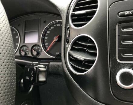 Серый Фольксваген Гольф Плюс, объемом двигателя 1.6 л и пробегом 202 тыс. км за 6800 $, фото 40 на Automoto.ua