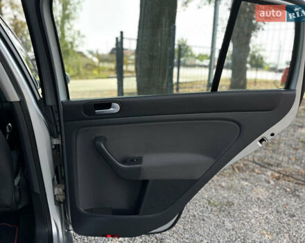 Серый Фольксваген Гольф Плюс, объемом двигателя 1.6 л и пробегом 221 тыс. км за 6400 $, фото 34 на Automoto.ua