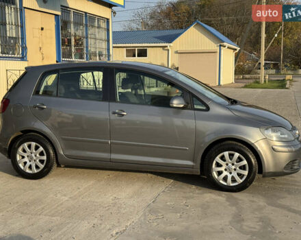 Серый Фольксваген Гольф Плюс, объемом двигателя 1.4 л и пробегом 174 тыс. км за 5650 $, фото 4 на Automoto.ua