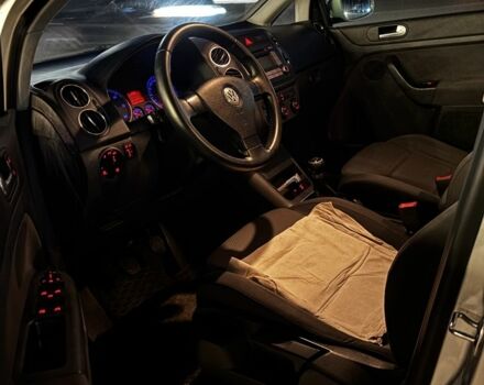 Серый Фольксваген Гольф Плюс, объемом двигателя 1.9 л и пробегом 306 тыс. км за 6600 $, фото 4 на Automoto.ua