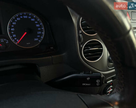 Серый Фольксваген Гольф Плюс, объемом двигателя 1.6 л и пробегом 202 тыс. км за 6500 $, фото 32 на Automoto.ua