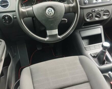 Серый Фольксваген Гольф Плюс, объемом двигателя 1.6 л и пробегом 180 тыс. км за 6700 $, фото 29 на Automoto.ua