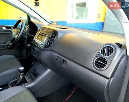 Сірий Фольксваген Golf Plus, об'ємом двигуна 1.4 л та пробігом 247 тис. км за 5100 $, фото 38 на Automoto.ua