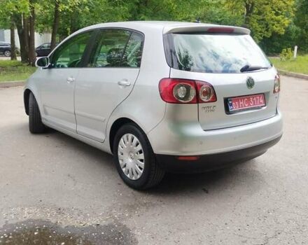 Серый Фольксваген Гольф Плюс, объемом двигателя 1.6 л и пробегом 180 тыс. км за 6700 $, фото 2 на Automoto.ua
