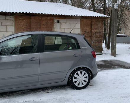 Серый Фольксваген Гольф Плюс, объемом двигателя 1.6 л и пробегом 206 тыс. км за 5999 $, фото 4 на Automoto.ua
