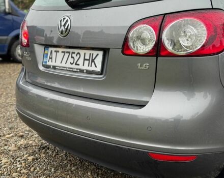 Серый Фольксваген Гольф Плюс, объемом двигателя 1.6 л и пробегом 232 тыс. км за 5900 $, фото 9 на Automoto.ua