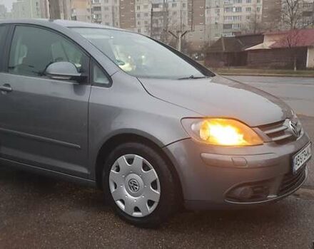 Серый Фольксваген Гольф Плюс, объемом двигателя 1.6 л и пробегом 202 тыс. км за 5650 $, фото 1 на Automoto.ua