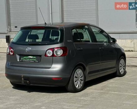 Серый Фольксваген Гольф Плюс, объемом двигателя 1.39 л и пробегом 212 тыс. км за 5500 $, фото 7 на Automoto.ua