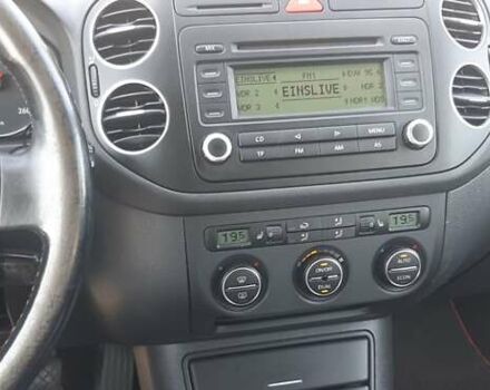 Серый Фольксваген Гольф Плюс, объемом двигателя 1.6 л и пробегом 256 тыс. км за 5500 $, фото 14 на Automoto.ua