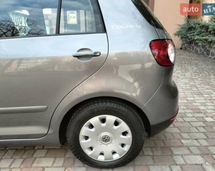 Серый Фольксваген Гольф Плюс, объемом двигателя 1.6 л и пробегом 106 тыс. км за 7300 $, фото 16 на Automoto.ua