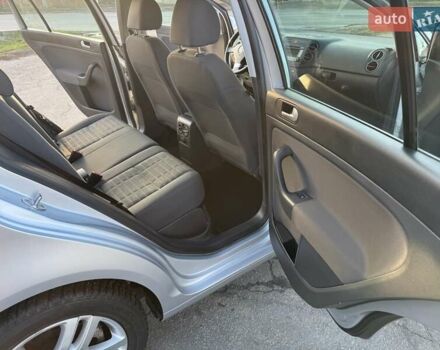 Серый Фольксваген Гольф Плюс, объемом двигателя 1.6 л и пробегом 158 тыс. км за 6700 $, фото 17 на Automoto.ua