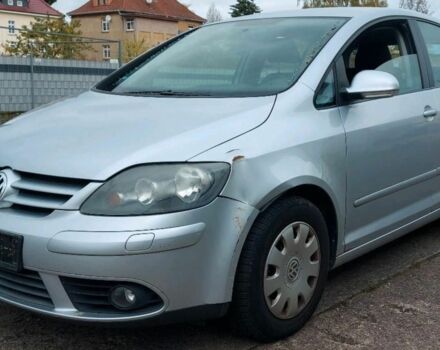 Фольксваген Гольф Плюс 2007 в Луцке на Automoto.ua Серый Фольксваген Гольф Плюс, объемом двигателя 1.4 л и пробегом 196 тыс. км за 5250 $, фото 4 на Automoto.ua