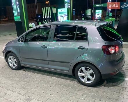 Серый Фольксваген Гольф Плюс, объемом двигателя 1.6 л и пробегом 142 тыс. км за 6500 $, фото 14 на Automoto.ua