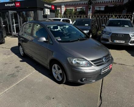 Серый Фольксваген Гольф Плюс, объемом двигателя 1.6 л и пробегом 212 тыс. км за 6540 $, фото 2 на Automoto.ua