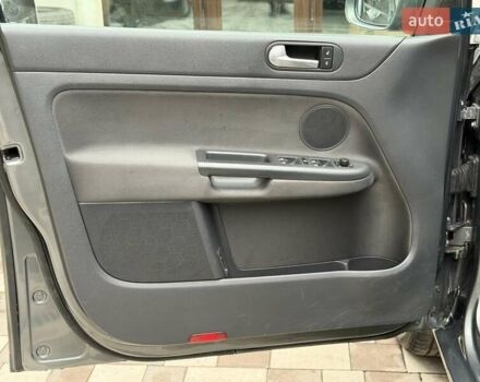 Сірий Фольксваген Golf Plus, об'ємом двигуна 1.9 л та пробігом 241 тис. км за 6600 $, фото 15 на Automoto.ua