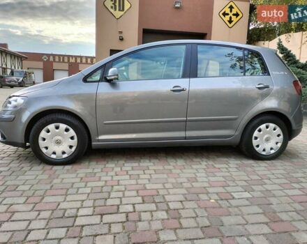 Серый Фольксваген Гольф Плюс, объемом двигателя 1.6 л и пробегом 106 тыс. км за 7300 $, фото 3 на Automoto.ua