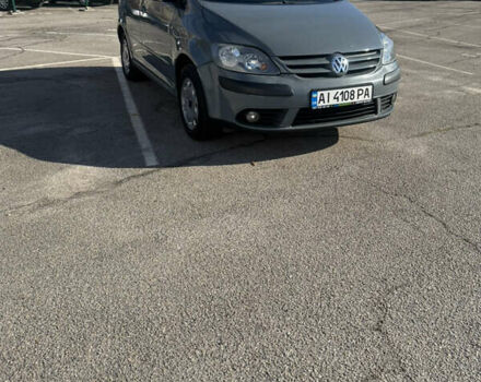 Серый Фольксваген Гольф Плюс, объемом двигателя 1.6 л и пробегом 216 тыс. км за 6099 $, фото 1 на Automoto.ua