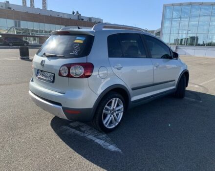 Серый Фольксваген Гольф Плюс, объемом двигателя 1.6 л и пробегом 253 тыс. км за 9800 $, фото 5 на Automoto.ua