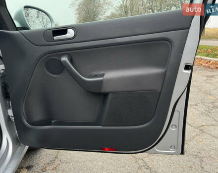 Сірий Фольксваген Golf Plus, об'ємом двигуна 1.4 л та пробігом 225 тис. км за 5300 $, фото 23 на Automoto.ua