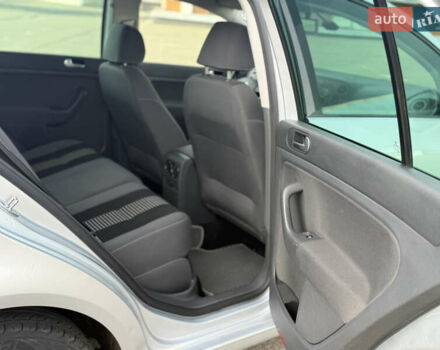 Серый Фольксваген Гольф Плюс, объемом двигателя 1.39 л и пробегом 252 тыс. км за 5900 $, фото 17 на Automoto.ua