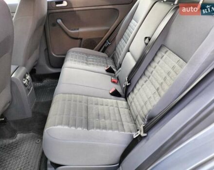 Серый Фольксваген Гольф Плюс, объемом двигателя 1.6 л и пробегом 106 тыс. км за 7300 $, фото 58 на Automoto.ua