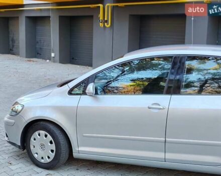 Серый Фольксваген Гольф Плюс, объемом двигателя 1.6 л и пробегом 181 тыс. км за 5599 $, фото 4 на Automoto.ua