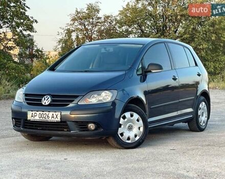 Сірий Фольксваген Golf Plus, об'ємом двигуна 1.6 л та пробігом 233 тис. км за 6900 $, фото 4 на Automoto.ua