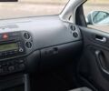 Серый Фольксваген Гольф Плюс, объемом двигателя 1.6 л и пробегом 220 тыс. км за 6600 $, фото 27 на Automoto.ua