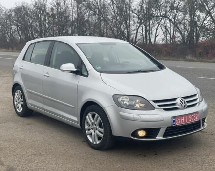 Серый Фольксваген Гольф Плюс, объемом двигателя 1.6 л и пробегом 240 тыс. км за 6900 $, фото 5 на Automoto.ua