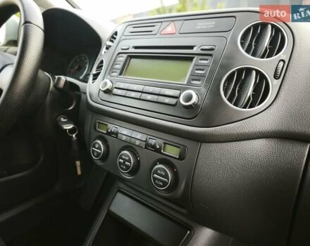 Серый Фольксваген Гольф Плюс, объемом двигателя 1.6 л и пробегом 163 тыс. км за 6900 $, фото 63 на Automoto.ua