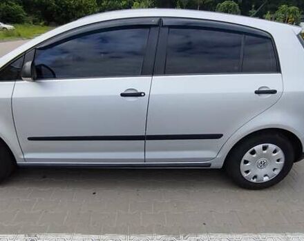 Серый Фольксваген Гольф Плюс, объемом двигателя 1.6 л и пробегом 240 тыс. км за 5999 $, фото 8 на Automoto.ua