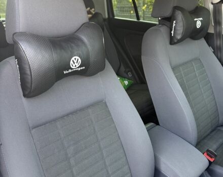 Серый Фольксваген Гольф Плюс, объемом двигателя 1.6 л и пробегом 227 тыс. км за 8900 $, фото 6 на Automoto.ua