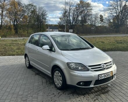 Серый Фольксваген Гольф Плюс, объемом двигателя 1.6 л и пробегом 198 тыс. км за 5800 $, фото 7 на Automoto.ua