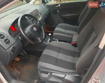 Серый Фольксваген Гольф Плюс, объемом двигателя 1.6 л и пробегом 112 тыс. км за 7300 $, фото 21 на Automoto.ua