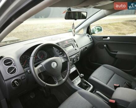 Серый Фольксваген Гольф Плюс, объемом двигателя 1.6 л и пробегом 163 тыс. км за 6900 $, фото 39 на Automoto.ua