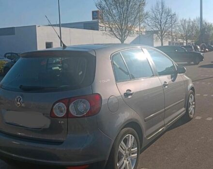 Серый Фольксваген Гольф Плюс, объемом двигателя 1.6 л и пробегом 227 тыс. км за 5999 $, фото 5 на Automoto.ua