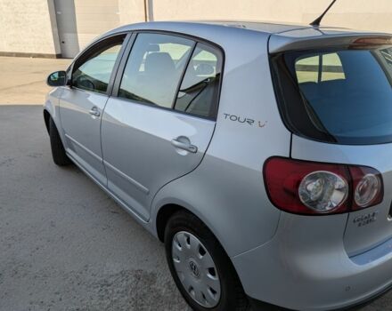 Серый Фольксваген Гольф Плюс, объемом двигателя 1.6 л и пробегом 181 тыс. км за 5550 $, фото 11 на Automoto.ua