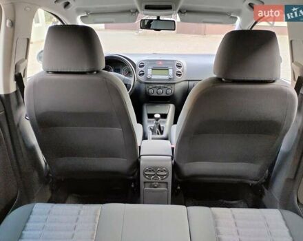 Серый Фольксваген Гольф Плюс, объемом двигателя 1.6 л и пробегом 106 тыс. км за 7300 $, фото 69 на Automoto.ua