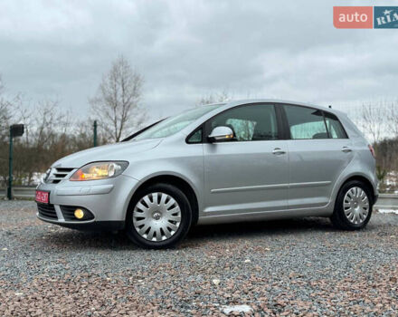 Серый Фольксваген Гольф Плюс, объемом двигателя 1.6 л и пробегом 220 тыс. км за 6190 $, фото 11 на Automoto.ua