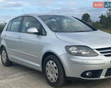 Сірий Фольксваген Golf Plus, об'ємом двигуна 0 л та пробігом 190 тис. км за 6450 $, фото 1 на Automoto.ua