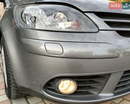 Серый Фольксваген Гольф Плюс, объемом двигателя 1.6 л и пробегом 106 тыс. км за 7300 $, фото 26 на Automoto.ua