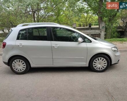 Серый Фольксваген Гольф Плюс, объемом двигателя 1.4 л и пробегом 193 тыс. км за 6400 $, фото 1 на Automoto.ua