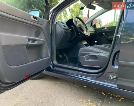 Серый Фольксваген Гольф Плюс, объемом двигателя 1.6 л и пробегом 197 тыс. км за 6300 $, фото 12 на Automoto.ua