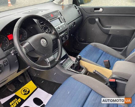 Серый Фольксваген Гольф Плюс, объемом двигателя 1.4 л и пробегом 227 тыс. км за 6300 $, фото 10 на Automoto.ua