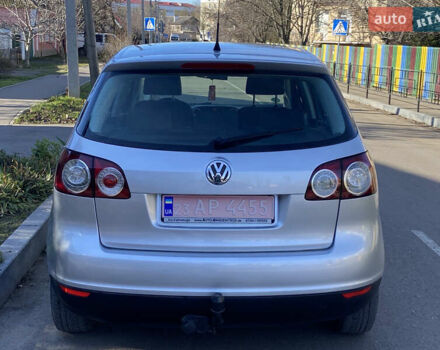 Серый Фольксваген Гольф Плюс, объемом двигателя 1.6 л и пробегом 202 тыс. км за 5800 $, фото 6 на Automoto.ua