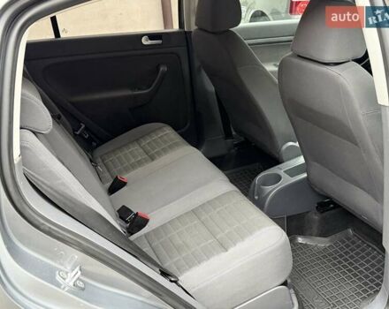 Сірий Фольксваген Golf Plus, об'ємом двигуна 1.9 л та пробігом 241 тис. км за 6600 $, фото 38 на Automoto.ua