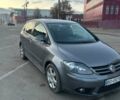 Серый Фольксваген Гольф Плюс, объемом двигателя 1.4 л и пробегом 218 тыс. км за 5500 $, фото 1 на Automoto.ua
