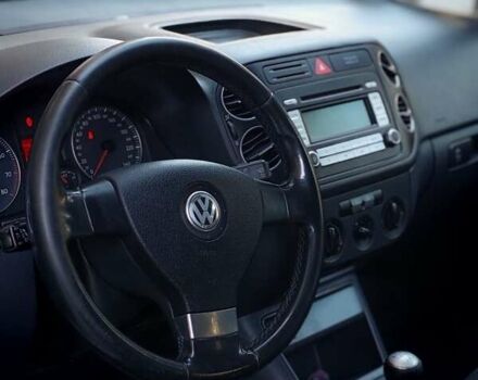 Серый Фольксваген Гольф Плюс, объемом двигателя 1.6 л и пробегом 181 тыс. км за 5599 $, фото 23 на Automoto.ua